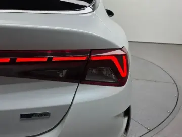 2022 Kia K5 с пробегом 84 723 км