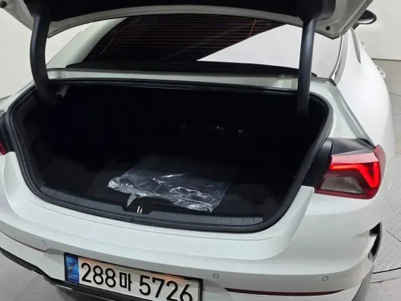 2022 Kia K5 с пробегом 84 723 км
