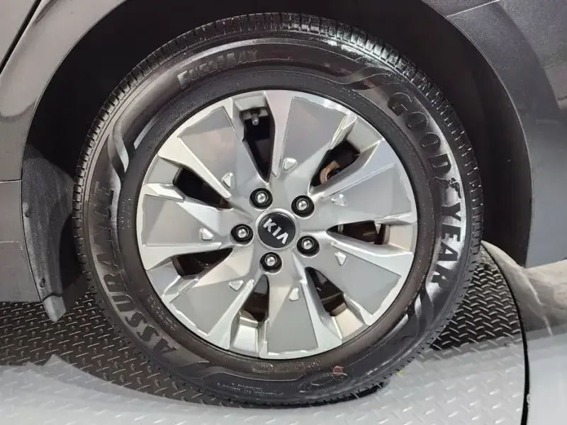 2021 Kia K5 с пробегом 127 752 км