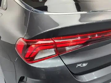 2021 Kia K5 с пробегом 127 752 км