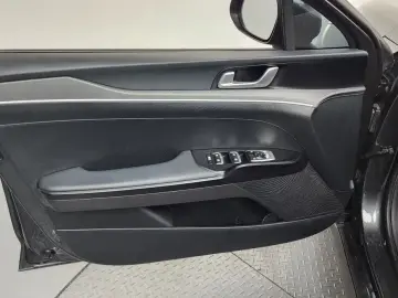 2021 Kia K5 с пробегом 127 752 км