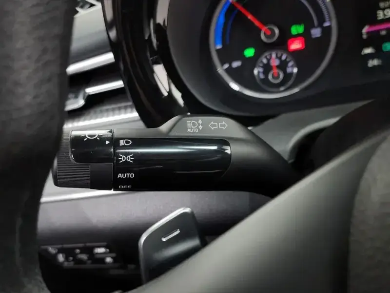 2021 Kia K5 с пробегом 127 752 км