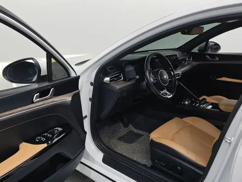 2021 Kia K5 с пробегом 97 657 км