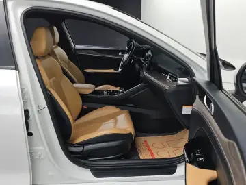 2021 Kia K5 с пробегом 97 657 км