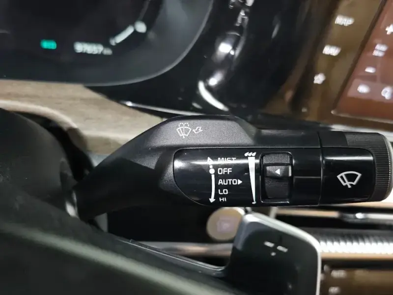 2021 Kia K5 с пробегом 97 657 км