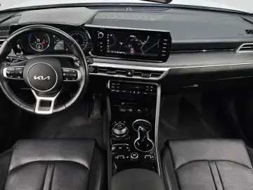 2022 Kia K5 с пробегом 82 353 км