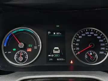 2022 Kia K5 с пробегом 82 353 км