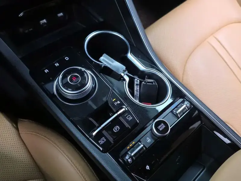 2022 Kia K5 с пробегом 83 833 км