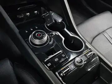 2022 Kia K5 с пробегом 82 353 км