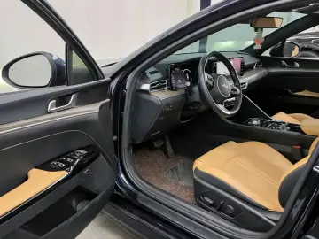 2022 Kia K5 с пробегом 83 833 км