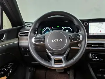 2022 Kia K5 с пробегом 83 833 км