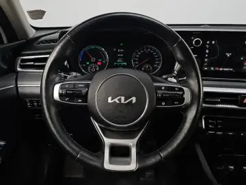 2022 Kia K5 с пробегом 82 353 км