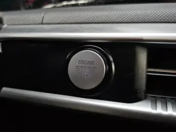 2022 Kia K5 с пробегом 82 353 км