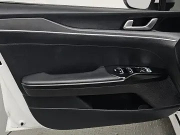 2022 Kia K5 с пробегом 82 353 км