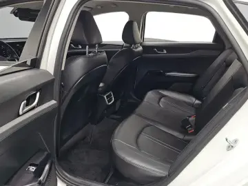 2022 Kia K5 с пробегом 82 353 км