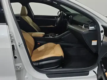 2022 Kia K5 с пробегом 59 736 км