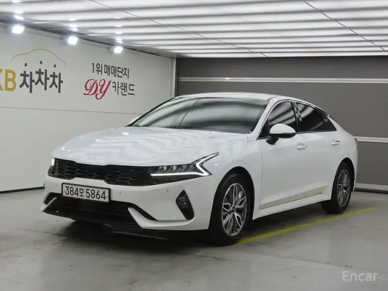 2022 Kia K5 с пробегом 114 450 км