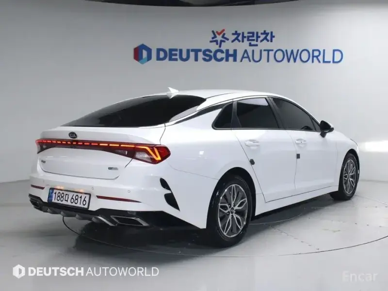 2021 Kia K5 с пробегом 142 861 км