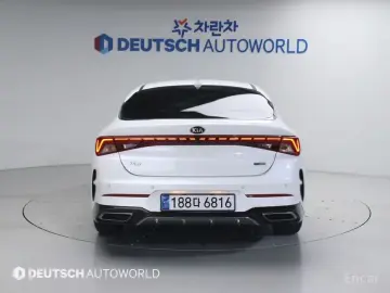 2021 Kia K5 с пробегом 142 861 км