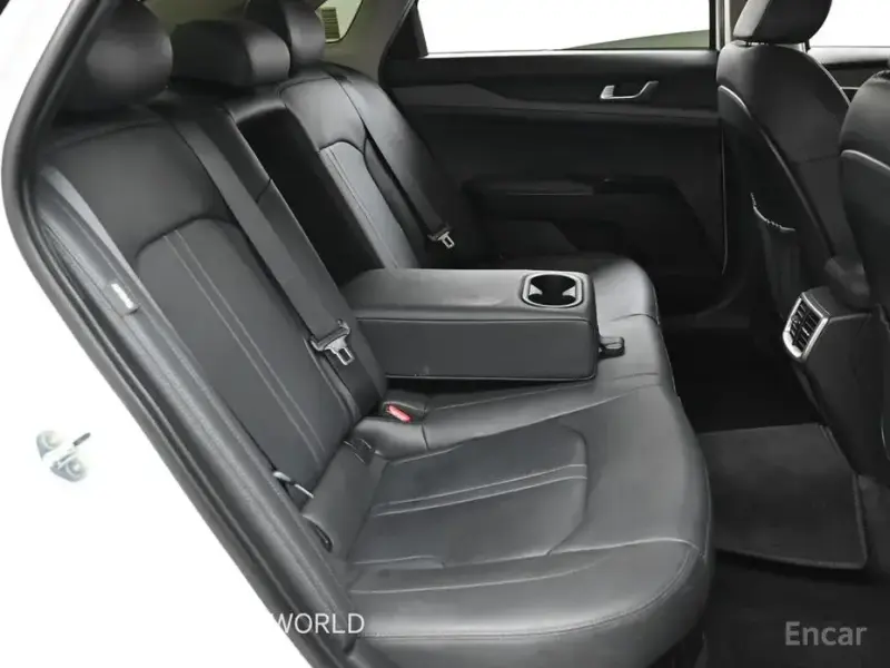 2021 Kia K5 с пробегом 142 861 км
