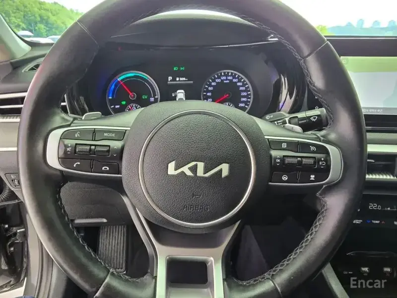 2022 Kia K5 с пробегом 76 664 км