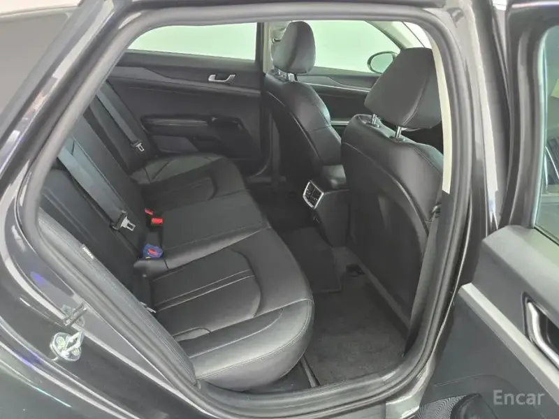2022 Kia K5 с пробегом 76 664 км