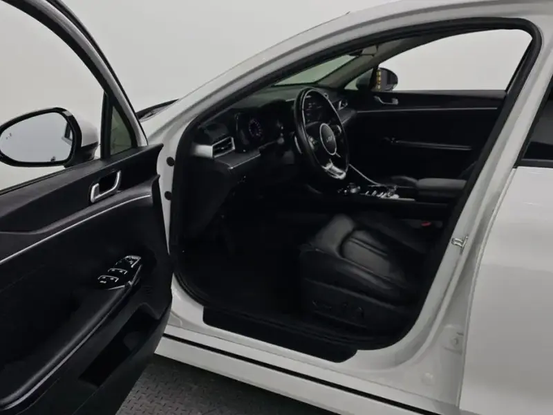 2022 Kia K5 с пробегом 126 567 км