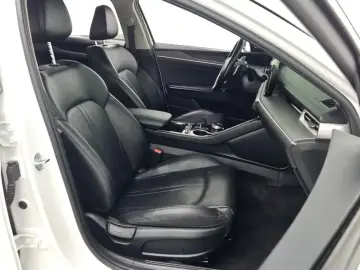 2022 Kia K5 с пробегом 126 567 км