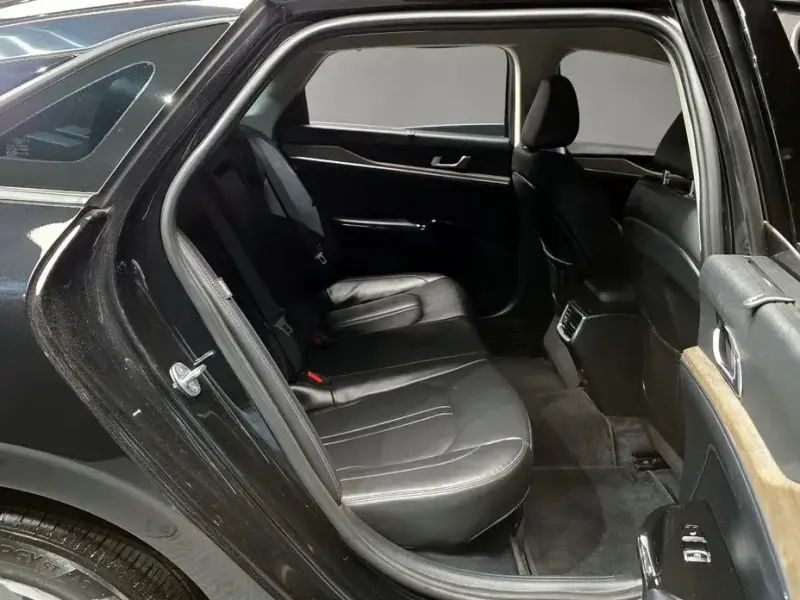 2022 Kia K5 с пробегом 77 311 км