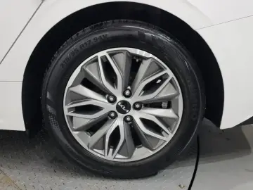 2022 Kia K5 с пробегом 126 567 км