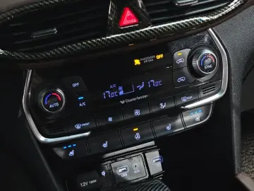 2018 Hyundai Santa Fe с пробегом 127 813 км