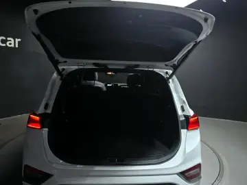 2019 Hyundai Santa Fe с пробегом 75 607 км