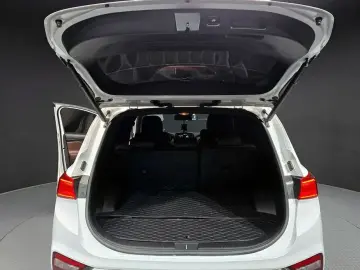 2019 Hyundai Santa Fe с пробегом 127 172 км