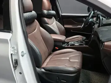 2019 Hyundai Santa Fe с пробегом 127 172 км