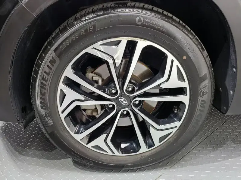 2019 Hyundai Santa Fe с пробегом 46 983 км