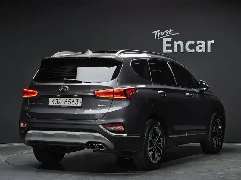 2018 Hyundai Santa Fe с пробегом 17 610 км