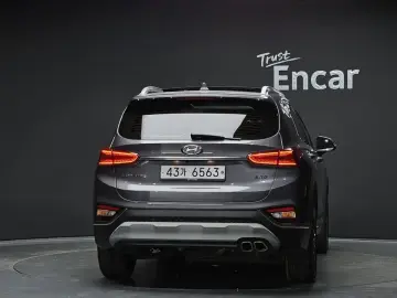 2018 Hyundai Santa Fe с пробегом 17 610 км