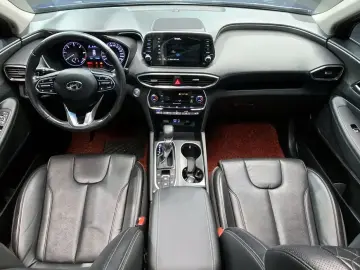 2018 Hyundai Santa Fe с пробегом 72 568 км