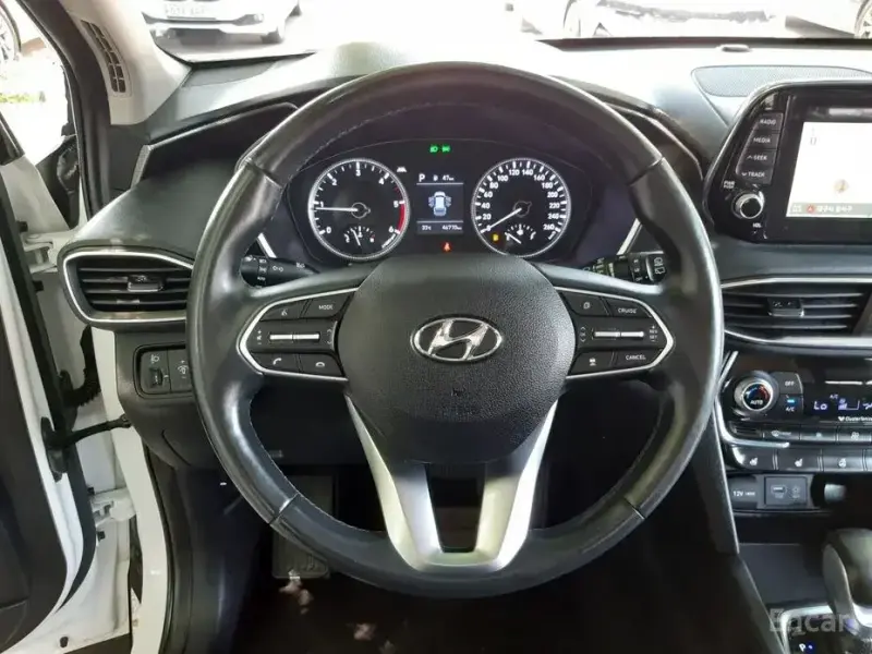 2019 Hyundai Santa Fe с пробегом 46 000 км