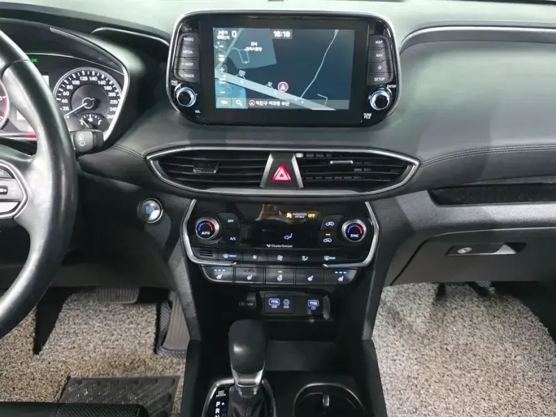 2019 Hyundai Santa Fe с пробегом 67 448 км