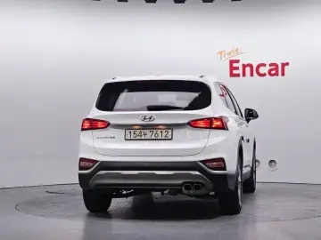 2019 Hyundai Santa Fe с пробегом 121 575 км