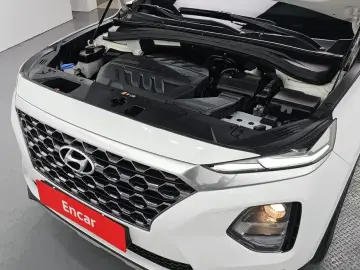 2019 Hyundai Santa Fe с пробегом 121 575 км