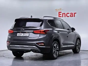 2019 Hyundai Santa Fe с пробегом 67 264 км