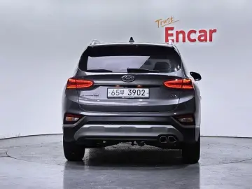 2019 Hyundai Santa Fe с пробегом 67 264 км