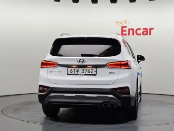 2018 Hyundai Santa Fe с пробегом 126 372 км