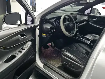2018 Hyundai Santa Fe с пробегом 135 883 км