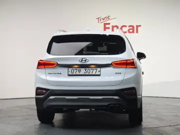 2019 Hyundai Santa Fe с пробегом 63 681 км