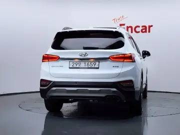 2018 Hyundai Santa Fe с пробегом 142 594 км