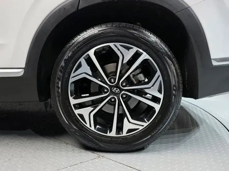 2020 Hyundai Santa Fe с пробегом 21 724 км