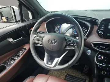 2018 Hyundai Santa Fe с пробегом 77 269 км